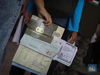 Efek Gebrakan Dedi Mulyadi, Warga Serbu Samsat Bekasi-Penuh Sesak