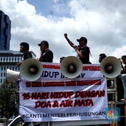 Pengusaha & Supir Truk Mogok Operasi, Turun ke Jalan Tuntut Ini