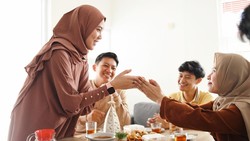 45 Pantun Lebaran Menarik untuk Saling Memaafkan di Hari Raya