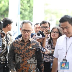Bos OJK Ungkap Ekonomi Dunia Memburuk Tak Terhindarkan, Ini Alasannya