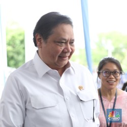 Ekonomi Lebaran 2025 Diproyeksi Lesu, Airlangga Buka Suara