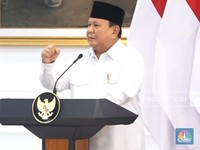 Perintah Prabowo Warga RI Wajib Punya Rekening Bank, Ini Alasannya