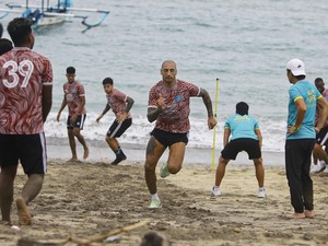 PSBS Biak Jaga Kebugaran dan Genjot Fisik Pemain Saat Jeda Liga 1 2024/2025