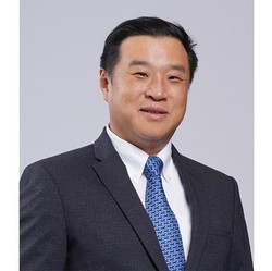 Borong Saham Erajaya (ERAA), Ini Profil Putra Konglomerat Aguan