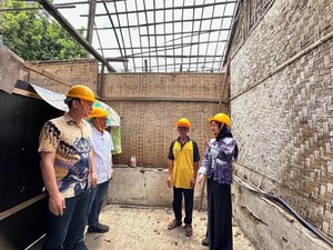 Walkot Kediri Vinanda Cek Rumah Warga Tak Layak Huni yang Akan Dibedah