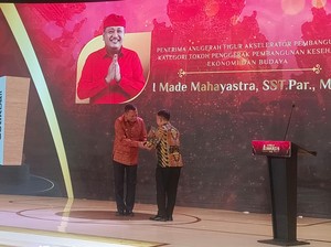 Lakukan Terobosan Pembangunan di Gianyar, Mahayastra Raih detikBali Awards