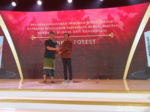 Kembangkan Pariwisata Berkelanjutan, Monkey Forest Ubud Raih detikBali Awards