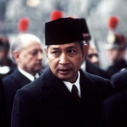 Tak Mudah! Soeharto Butuh Waktu 10 Tahun Kerek Ekonomi RI 8%