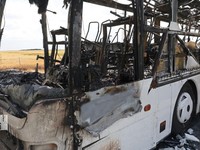 Bus Penumpang Tabrak Truk Bahan Bakar, 76 Orang Tewas Terbakar