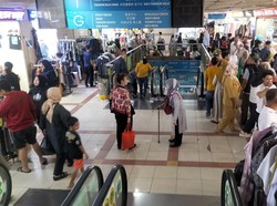 Jelang Lebaran, Pasar Tanah Abang Mulai Dipadati Pengunjung Jelang Lebaran, Pasar Tanah Abang Mulai Dipadati Pengunjung