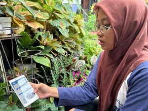 Jadi Agen BRILink di Pasar Bunga Bratang, Citra Kantongi Laba Tambahan