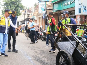Jelang Mudik Lebaran, Bupati Mojokerto Cek Kesiapan Jalan Raya