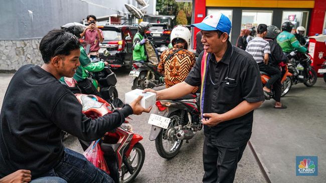 Pertamina Gelar Berkah Mengaji & Bagi Takjil Gratis di SPBU