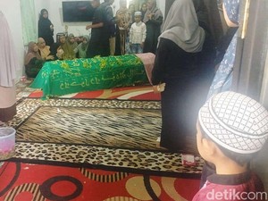 Wartawati Kalsel Ditemukan Tewas di Jalan, Polisi Gelar Penyelidikan