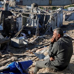 Israel Menggila Lagi di Gaza, Bunuh Pemimpin Senior Hamas Saat Salat