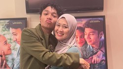 Okie Agustina Kembali ke Dunia Entertainment Setelah 12 Tahun Vakum