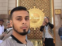 Takut Dosa Jadi Orang Kaya, Miliarder Ini Bagikan Uang Miliaran Rupiah