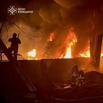 Potret Kyiv Membara Dihantam Drone Putin, Korban Jiwa Berjatuhan