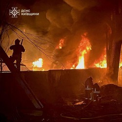 Rusia Tembakkan Rudal ke Kyiv, Zelenskiy: Putin Tak Mau Berdamai!