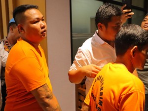 ASN Gadungan Minta THR ke Pedagang di Bekasi Kini Berbaju Tahanan