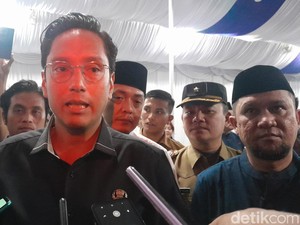 Warga Ngeluh Akses ke Rumah Terganggu Proyek Drainase, Walkot Rico: Kita Cek