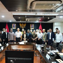 IHSG Gonjang Ganjing, Luhut Kumpulkan Investor Pasar Modal