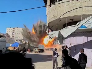 Video: Detik-detik Rudal Israel Hantam Pengungsian Warga di Gaza