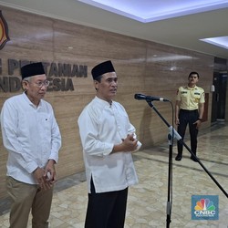 Amran Pastikan Bulog Bisa Tumpuk 1 Juta Ton Beras di Bulan April 2025