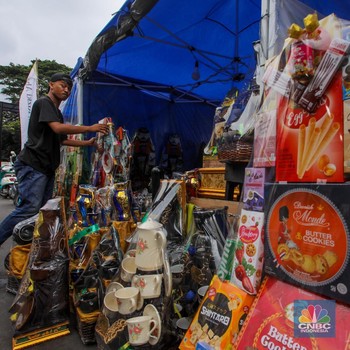 Potret Penjualan Parsel Lebaran di Cikini, Harga Termurah Rp100.000