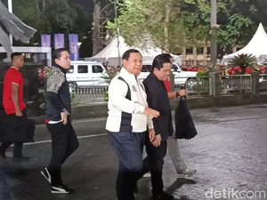 Video: Momen Prabowo Tiba di GBK, Nonton Indonesia Vs Bahrain