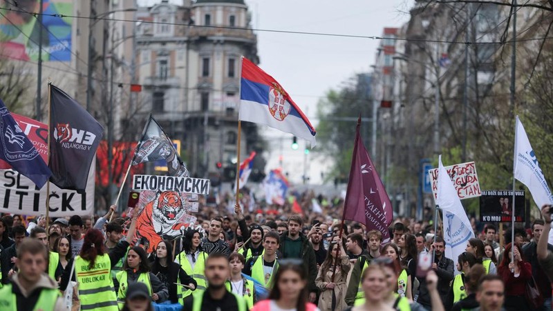 Students protest against a government lease of a site to Jared Kushner, the son in-law of U.S. President Donald Trump, for a hotel project at the former Yugoslav People's Army headquarters, which was destroyed in the 1999 NATO bombing, in Belgrade, Serbia, March 24, 2025. REUTERS/Djordje Kojadinovic