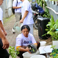 Bantu Masyarakat Sekitar, TASPEN Gelar Kegiatan Sosial di Surakarta