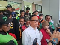 Heboh Driver Ojol Cuma Dapat THR Rp 50 Ribu, Wamenaker Cuma Bilang Ini