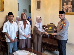 As SDM Beri Penghargaan Kapolri, Sepupu Alm Ghalib Dapat Tiket Masuk Polri