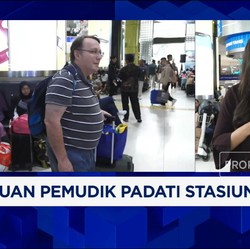 Video: Stasiun Gambir Ramai Dipadati Pemudik Lebaran 2025