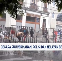 Video: Chaos Gegara RUU Perikanan, Polisi dan Nelayan Bentrok di Chile