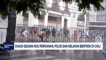 Video: Chaos Gegara RUU Perikanan, Polisi dan Nelayan Bentrok di Chile