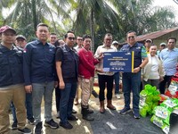 TASPEN Salurkan Bantuan ke Warga Terdampak Banjir di Jambi