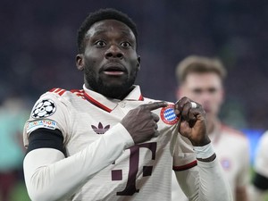 Duh, Bayern Kehilangan Alphonso Davies karena ACL