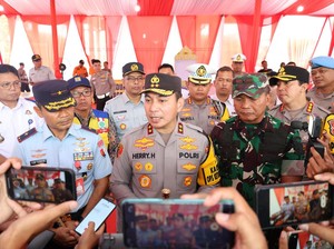 Kapolda Riau Cek Pospam Operasi Ketupat, Pastikan Kelancaran Mudik