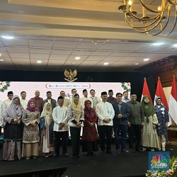 Tingkatkan Inklusi Keuangan, OJK Sukses Gelar Gerak Syariah 2025