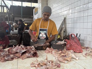 Harga Sembako Jatim Hari Ini:  Ayam Kampung Turun-Cabai Naik