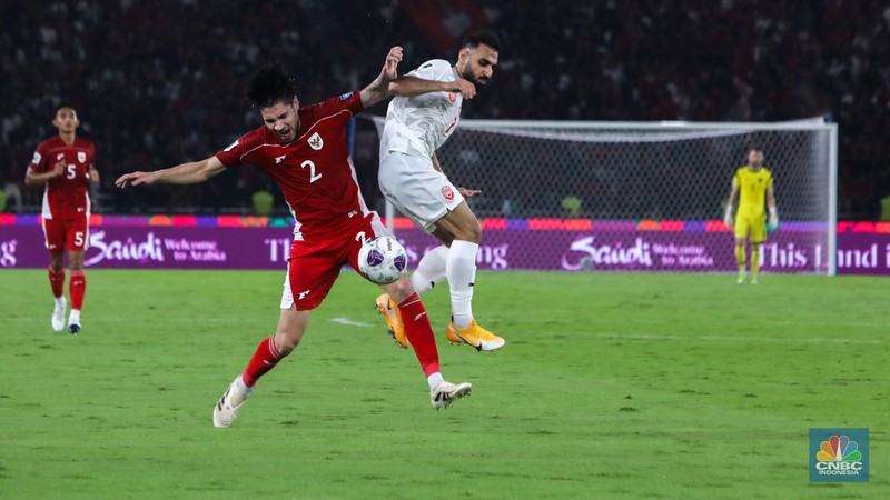 Ole Romeny mencetak gol pertama membawa Indonesia unggul 1-0 atas Bahrain di babak pertama laga Kualifikasi Piala Dunia 2026 Grup C di Stadion Utama Gelora Bung Karno, Senayan, Selasa (25/3/2025) malam WIB. Ole Romeny mencetak gol pertama membawa Indonesia unggul 1-0 atas Bahrain di babak pertama laga Kualifikasi Piala Dunia 2026 Grup C di Stadion Utama Gelora Bung Karno, Senayan, Selasa (25/3/2025) malam WIB. (²©²ÊÍøÕ¾/Faisal Rahman)