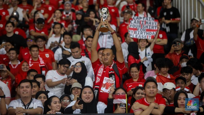 Ole Romeny mencetak gol pertama membawa Indonesia unggul 1-0 atas Bahrain di babak pertama laga Kualifikasi Piala Dunia 2026 Grup C di Stadion Utama Gelora Bung Karno, Senayan, Selasa (25/3/2025) malam WIB. (վ/Faisal Rahman)