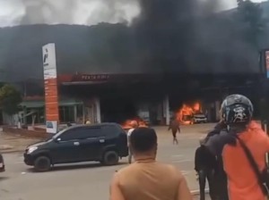 SPBU di Konawe Utara Terbakar, 2 Kendaraan Ludes-1 Polisi Alami Luka Bakar