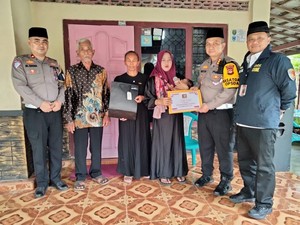 Alumni Akpol 98 Beri Bantuan ke Keluarga 3 Polisi Lampung Korban Oknum TNI