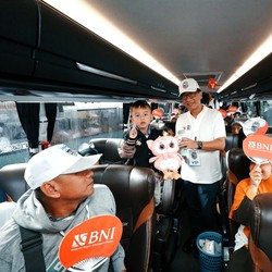 Sukseskan Mudik Gratis, BNI Lepas 121 Bus ke Purwokerto hingga Padang