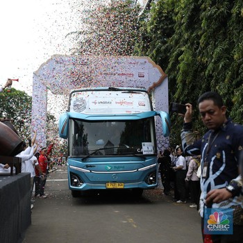 Telkom Lepas 2.000 Warga, Mudik Gratis Lewat Darat dan Laut