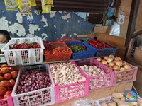 Warga RI Jangan Kaget, Inflasi Maret Diramal Terbang!