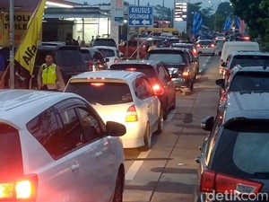 Puncak Arus Mudik Hari Ini, 8.500 Kendaraan/Jam Lewat Tol Trans Jawa